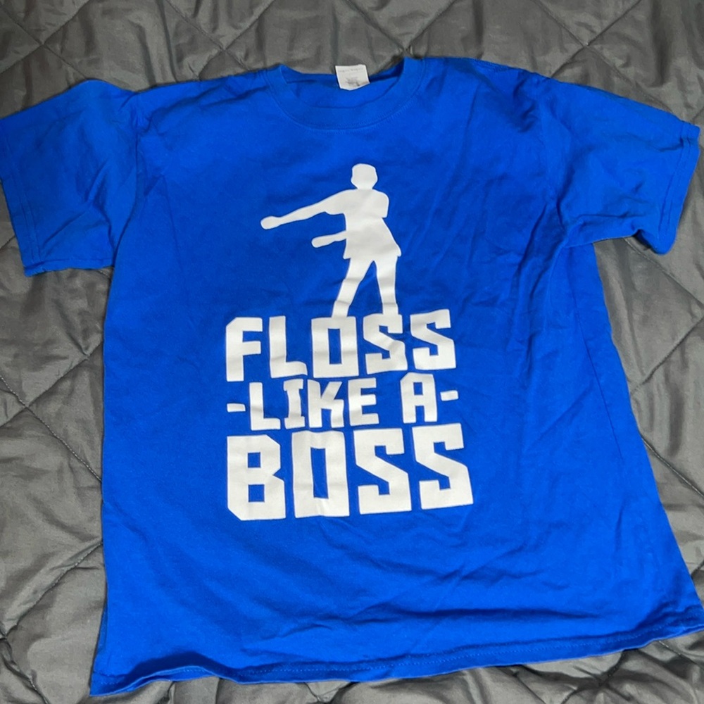 Floss like a boss kids tshirt size medium